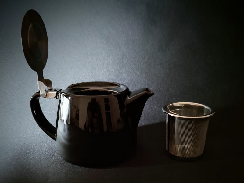 teapot and strainer